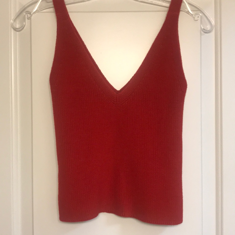 Red, knit, V neck tank